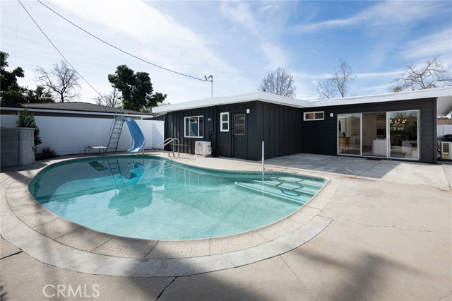 Image 18 of 21 For 2024 Shipway Avenue