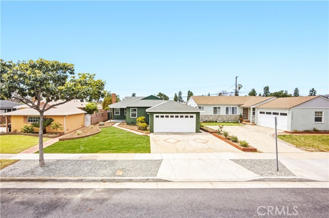 Front Image Thumbnail for CRCV26092631