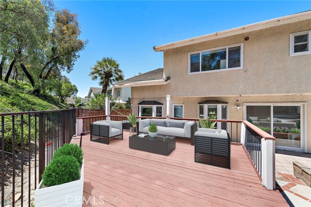 Detail Gallery Image 11 of 50 For 32163 Fall River Rd, Rancho Santa Margarita,  CA 92679 - 5 Beds | 3 Baths