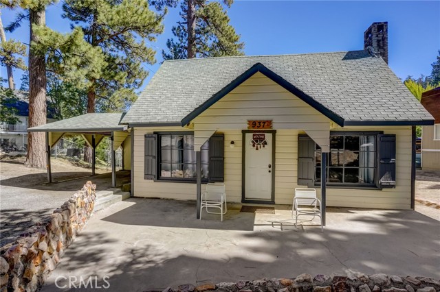 Detail Gallery Image 5 of 61 For 937 Cameron Dr, Big Bear Lake,  CA 92315 - 2 Beds | 1/1 Baths