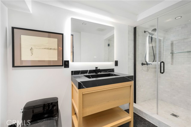 1782 Viewmont Drive, Los Angeles CA: https://media.crmls.org/medias/3a087f23-0139-4c08-af71-8dc84fed80be.jpg