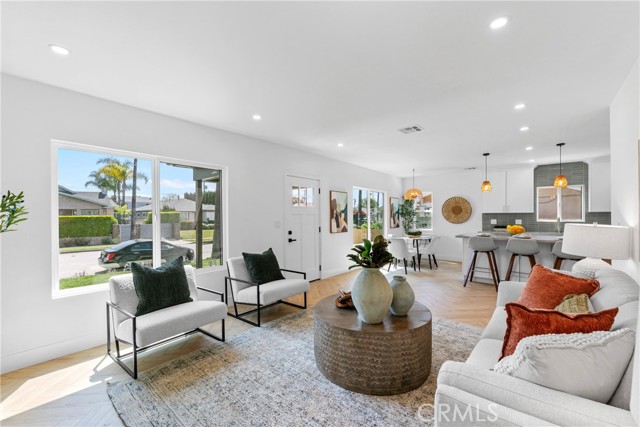 Detail Gallery Image 9 of 47 For 3937 2nd Ave, Los Angeles,  CA 90008 - 3 Beds | 2/1 Baths