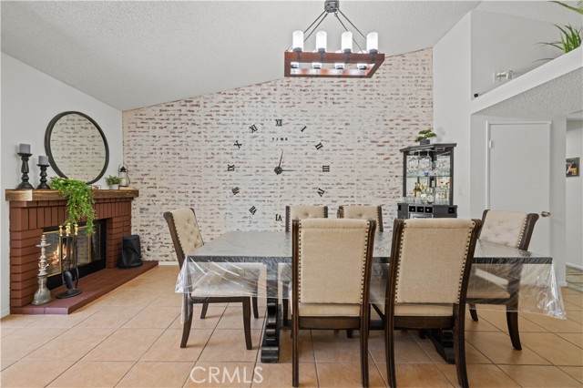 Detail Gallery Image 15 of 69 For 4853 Paseo Fortuna, Palmdale,  CA 93551 - 4 Beds | 2 Baths