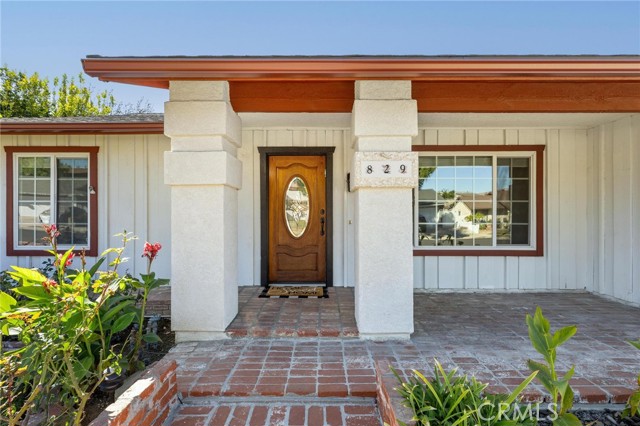 Detail Gallery Image 3 of 48 For 829 Greenbriar Ave, Simi Valley,  CA 93065 - 3 Beds | 2 Baths