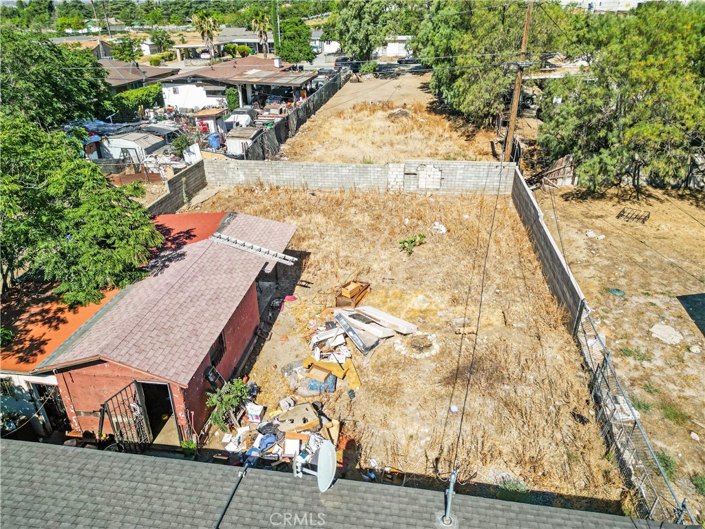 https://media.crmls.org/medias/3a09cbad-a13f-49d9-b149-271f01b1a742.jpg?preset=X-Large