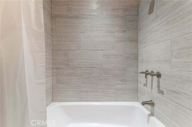 Detail Gallery Image 16 of 34 For 21001 Plummer St #118,  Chatsworth,  CA 91311 - 2 Beds | 2 Baths