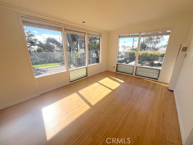 Detail Gallery Image 3 of 35 For 250 Cliff Dr #14,  Laguna Beach,  CA 92651 - 1 Beds | 1 Baths