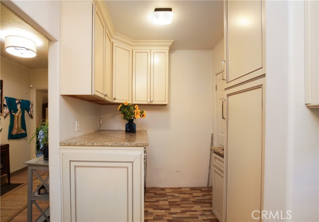 404 N Vinedo Avenue, Pasadena CA: https://media.crmls.org/medias/3a0b4782-f290-4b41-8fed-ae8c89d6548a.jpg