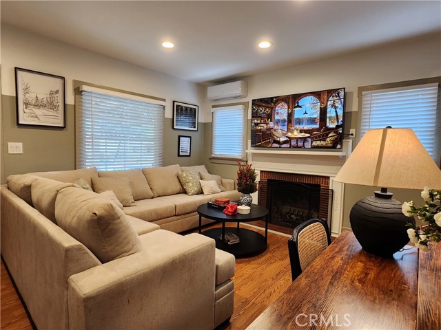 265 N Mar Vista Avenue, Pasadena CA: https://media.crmls.org/medias/3a0cc254-2416-4bee-bda5-6122858846cf.jpg