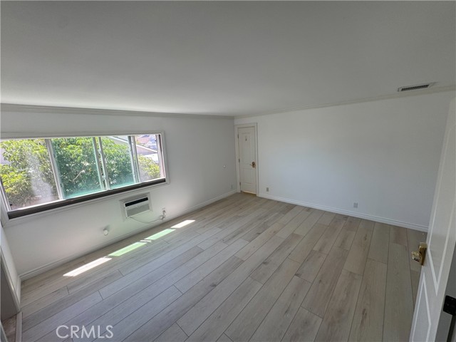21041 Shaw Lane, Huntington Beach CA: https://media.crmls.org/medias/3a0ce7a3-4da7-45b3-888c-65668dca66e3.jpg
