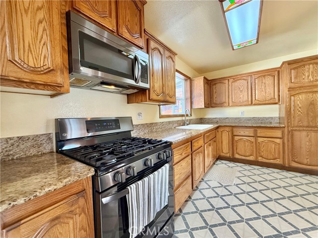 4736 Vangold Avenue, Lakewood CA: https://media.crmls.org/medias/3a0ce951-3475-4ad6-be66-1e7edfe6113e.jpg