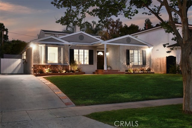 4058 Shadyglade Avenue, Studio City CA: https://media.crmls.org/medias/3a0d010a-cbc2-4ffa-9d15-4df567de6512.jpg