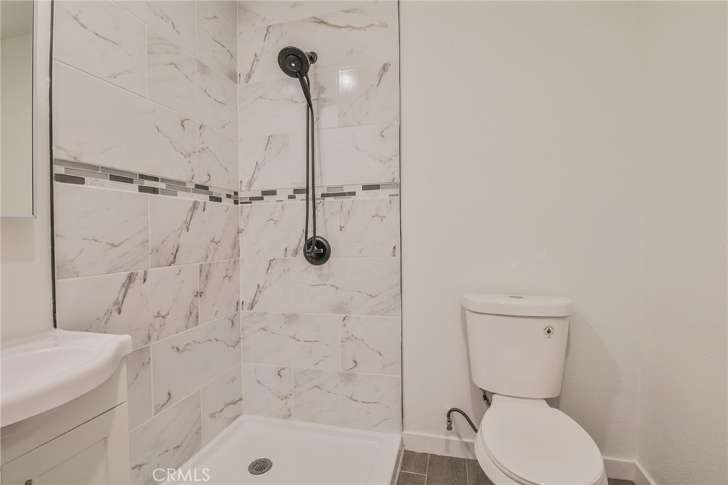 https://media.crmls.org/medias/3a0d2e38-89c3-46bc-9752-a61517e0ca92.jpg?preset=X-Large