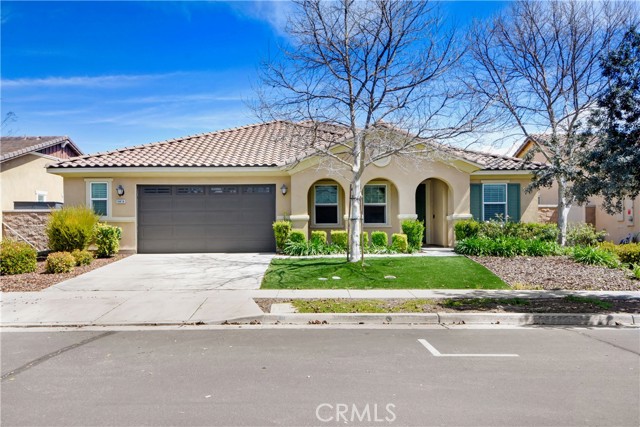 Detail Gallery Image 1 of 16 For 14414 Serenade Dr, Corona,  CA 92880 - 4 Beds | 2/1 Baths