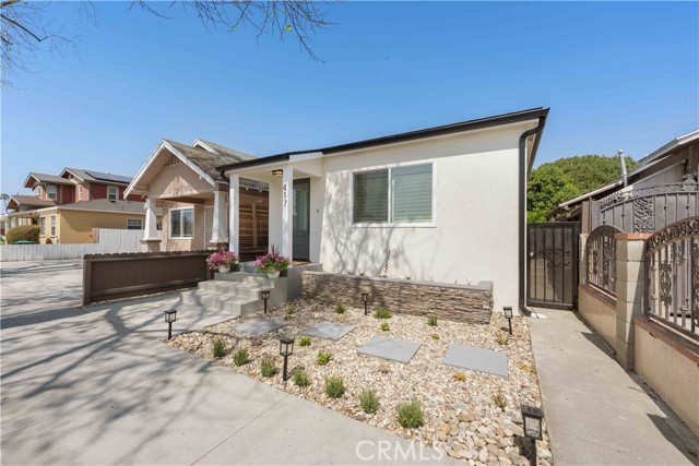 Detail Gallery Image 7 of 43 For 417 E Adair St, Long Beach,  CA 90805 - 3 Beds | 2 Baths