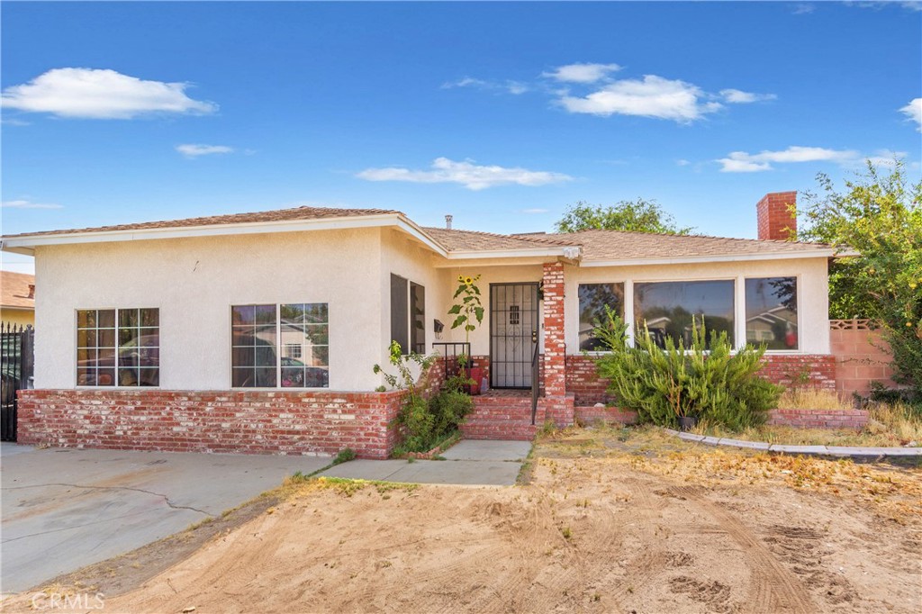 44514 Lowtree Avenue, Lancaster, CA 93534