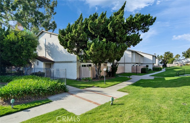 Detail Gallery Image 18 of 29 For 2300 S Hacienda Bld #F5,  Hacienda Heights,  CA 91745 - 2 Beds | 1/1 Baths