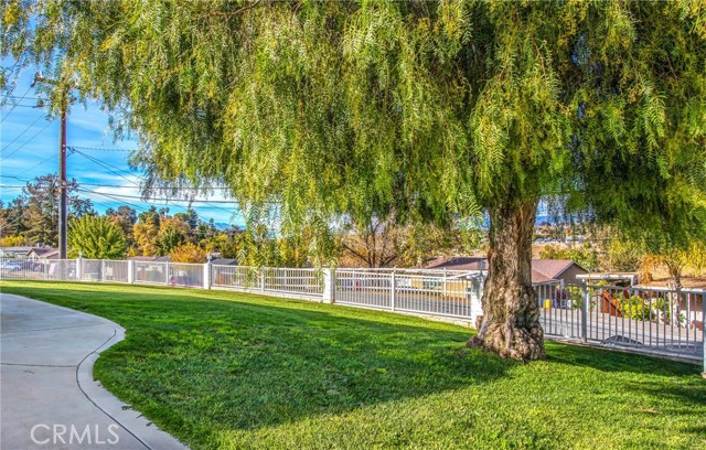 31607 Florida Street, Redlands CA: https://media.crmls.org/medias/3a119b0e-f324-415b-a70c-c8568ab0299d.jpg