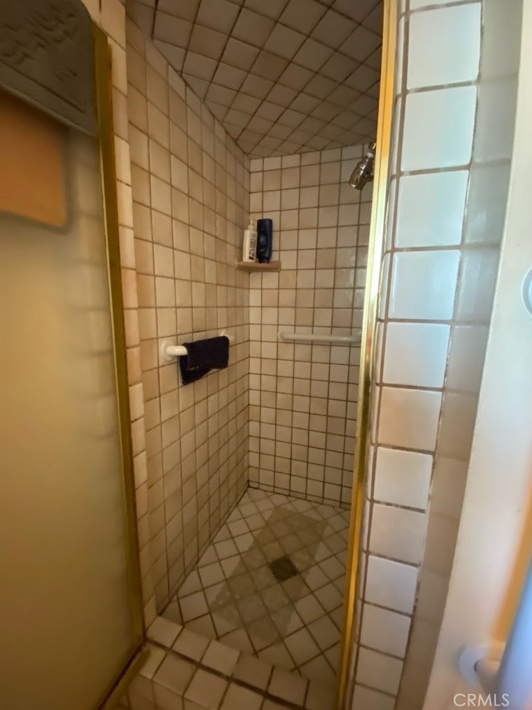 https://media.crmls.org/medias/3a11ddd8-1a94-4eb2-88c6-a291927f5d62.jpg?preset=X-Large