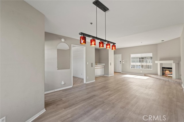 10925 Blix Street, Toluca Lake CA: https://media.crmls.org/medias/3a1205bf-1020-47e6-b8f4-fc1bf46e48d6.jpg