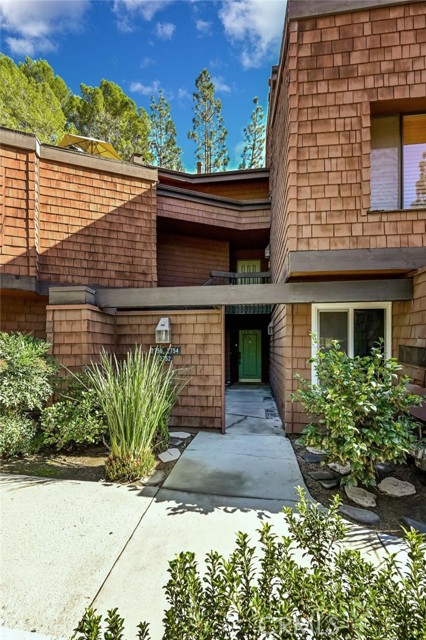 Detail Gallery Image 34 of 37 For 2756 Pine Creek, Fullerton,  CA 92835 - 1 Beds | 1/1 Baths