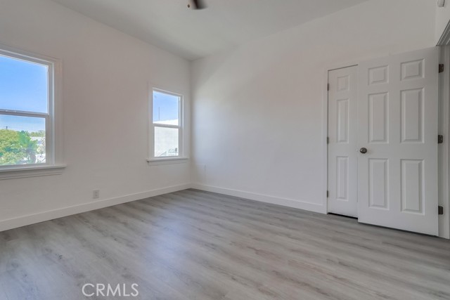 1009 Coronado Avenue, Long Beach CA: https://media.crmls.org/medias/3a13664f-e06a-463d-9265-f9ba8a36ac82.jpg