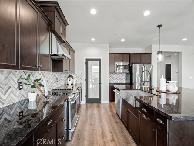 Detail Gallery Image 16 of 52 For 4483 Crown Bluffs Dr, Madera,  CA 93636 - 4 Beds | 3 Baths