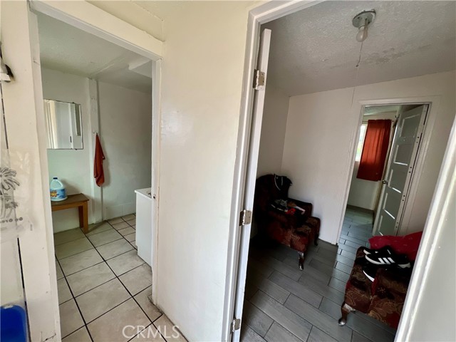 Detail Gallery Image 17 of 28 For 5852 S Olive St, Los Angeles,  CA 90003 - 4 Beds | 3 Baths