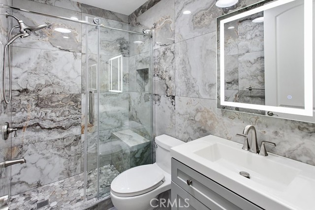 4818 Lemona Avenue, Sherman Oaks CA: https://media.crmls.org/medias/3a14052b-5554-4fb0-8389-496e92ae0abc.jpg