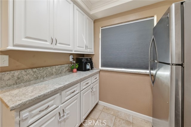 Detail Gallery Image 7 of 40 For 304 Molokai, Placentia,  CA 92870 - 2 Beds | 2/1 Baths