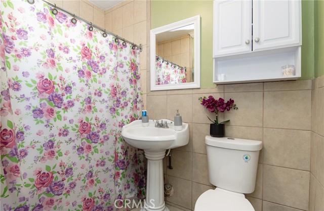 Detail Gallery Image 22 of 30 For 2121 E Shauer, Compton,  CA 90222 - 4 Beds | 2 Baths