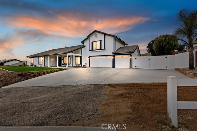Detail Gallery Image 1 of 1 For 2351 Red Cloud Ct, Norco,  CA 92860 - 5 Beds | 3 Baths
