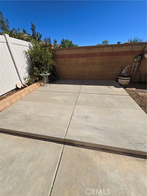 Detail Gallery Image 10 of 39 For 912 Anser Ln, Beaumont,  CA 92223 - 4 Beds | 2/1 Baths