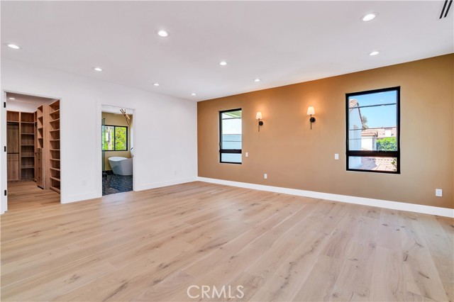 Detail Gallery Image 19 of 57 For 13838 Milbank St, Sherman Oaks,  CA 91423 - 4 Beds | 4 Baths