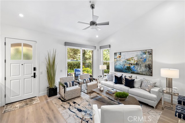 Detail Gallery Image 9 of 30 For 10 Roma Ct, Newport Coast,  CA 92657 - 2 Beds | 2 Baths