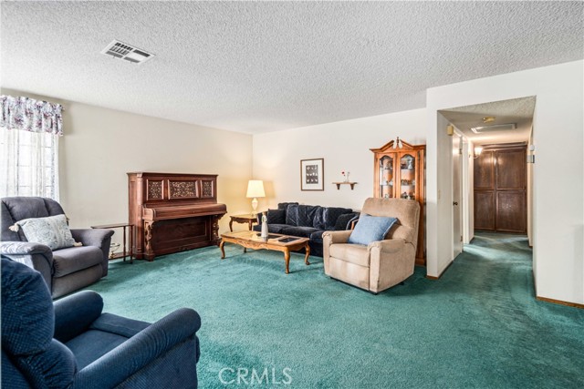 37229 Dalzell Street, Palmdale CA: https://media.crmls.org/medias/3a162bb8-1240-416f-bad6-0249868fb6af.jpg