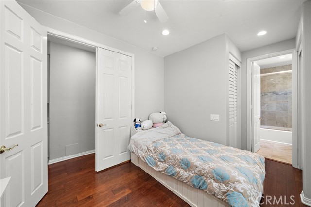 19025 Bayhill Lane, Huntington Beach CA: https://media.crmls.org/medias/3a163f6d-21b8-44ac-900f-f9688b58a617.jpg