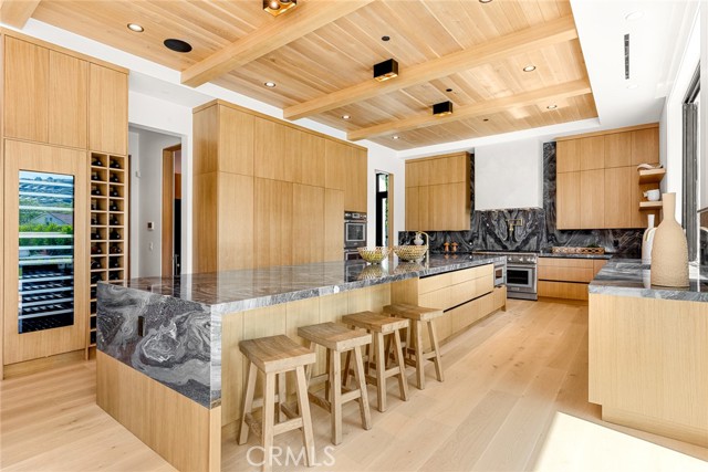 4601 Vista De Oro Avenue, Woodland Hills CA: https://media.crmls.org/medias/3a168bc8-0fe1-4e90-b17f-17c172d43667.jpg