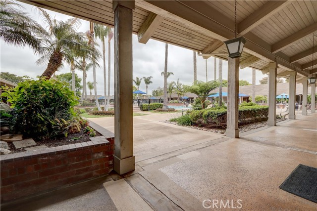 Detail Gallery Image 33 of 35 For 8877 Lauderdale Ct 214e,  Huntington Beach,  CA 92646 - 2 Beds | 2 Baths