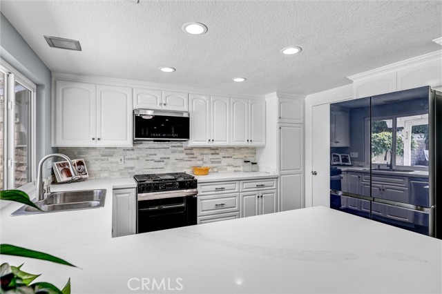 24301 Via Madrugada, Mission Viejo CA: https://media.crmls.org/medias/3a1a2f09-3675-4bf8-8d97-b2fa4fc15dc1.jpg