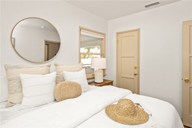 309 15th Street, Seal Beach CA: https://media.crmls.org/medias/3a1a420f-535f-41ee-8577-6a2b16fda5fc.jpg