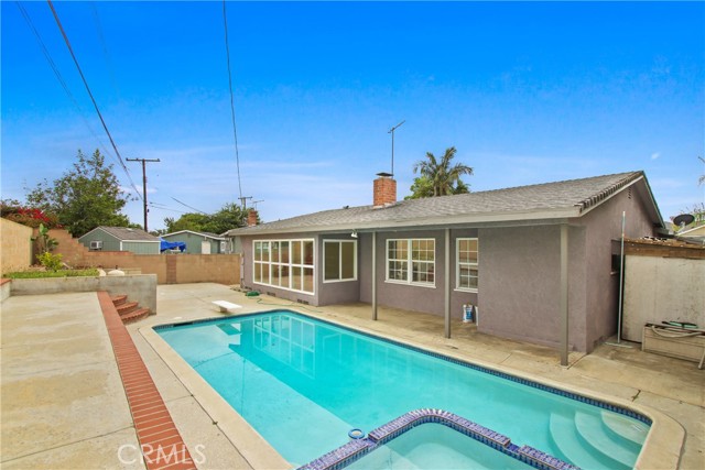 352 Granada Court, La Habra CA: https://media.crmls.org/medias/3a1b4aee-aea7-422f-b9a3-99a1bbe75a4f.jpg