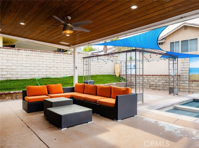 Detail Gallery Image 36 of 39 For 28625 Victoria Rd, Castaic,  CA 91384 - 3 Beds | 2/1 Baths