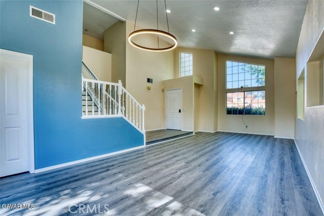 Detail Gallery Image 7 of 23 For 43954 Blue Sky Ct, Lancaster,  CA 93536 - 4 Beds | 3 Baths