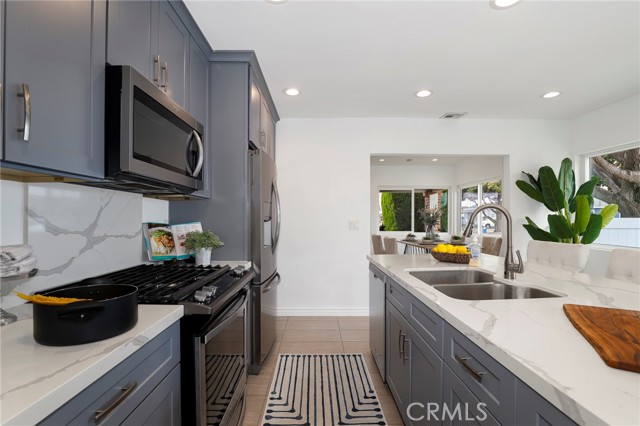 6164 Lorelei Avenue, Lakewood CA: https://media.crmls.org/medias/3a1c1634-884e-4b28-b676-be3f79f8628a.jpg