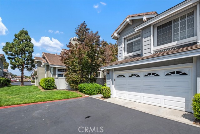 13562 Mahogany Place, Tustin CA: https://media.crmls.org/medias/3a1c70c3-73e7-4c8c-ba15-91f65503508d.jpg