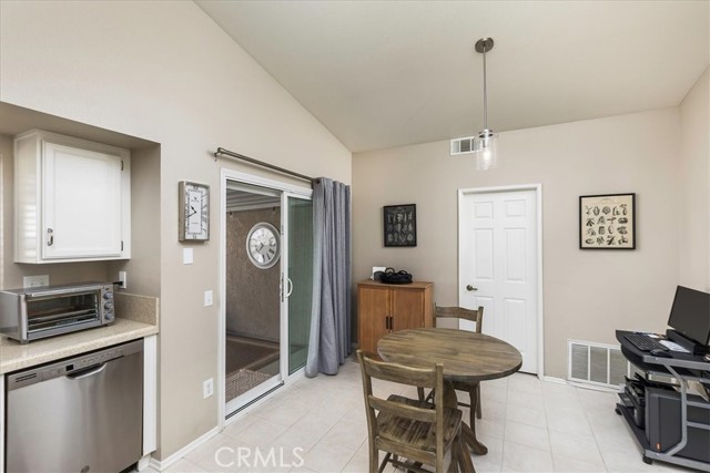 Detail Gallery Image 15 of 39 For 27198 Pinckney Way, Menifee,  CA 92586 - 2 Beds | 2 Baths