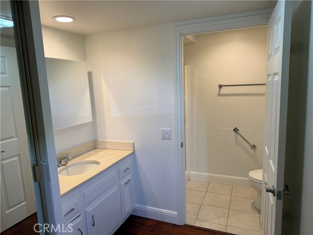 Detail Gallery Image 12 of 47 For 2290 via Puerta a,  Laguna Woods,  CA 92637 - 2 Beds | 2 Baths
