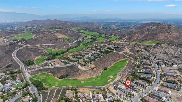 239 Cross Rail Lane, Norco CA: https://media.crmls.org/medias/3a1fe021-5866-40b7-81b7-b82401984dda.jpg