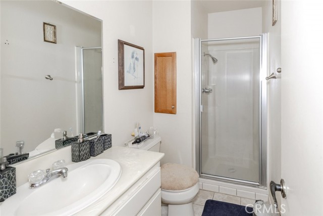 Detail Gallery Image 11 of 27 For 19545 Sherman Way #66,  Reseda,  CA 91335 - 3 Beds | 2/1 Baths